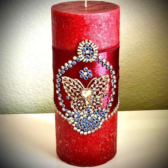 NWT ALEXANDRA'S ACCENTS Designer Art Hand Decorated Jeweled Pillar Candle 4x9 - Picture 1 of 9